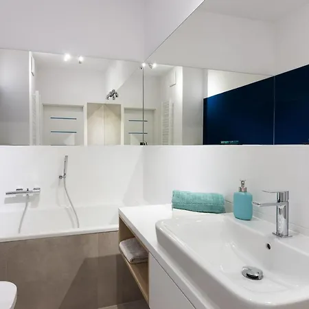 Old Town Rakowicka By Nearto شقة